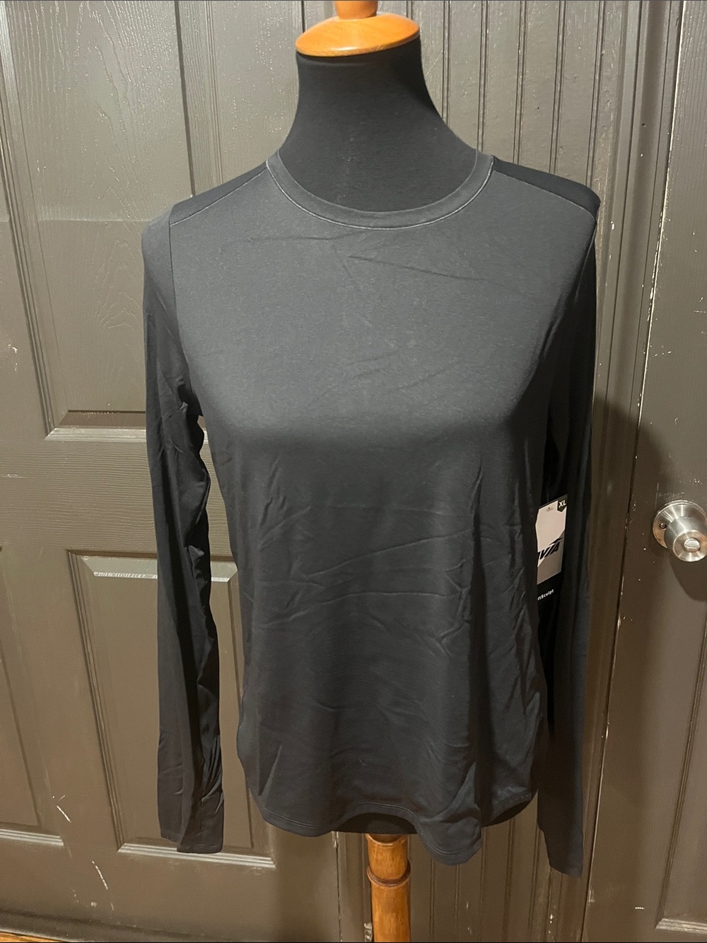Avia Black Long-Sleeve Crew Neck Athletic Top